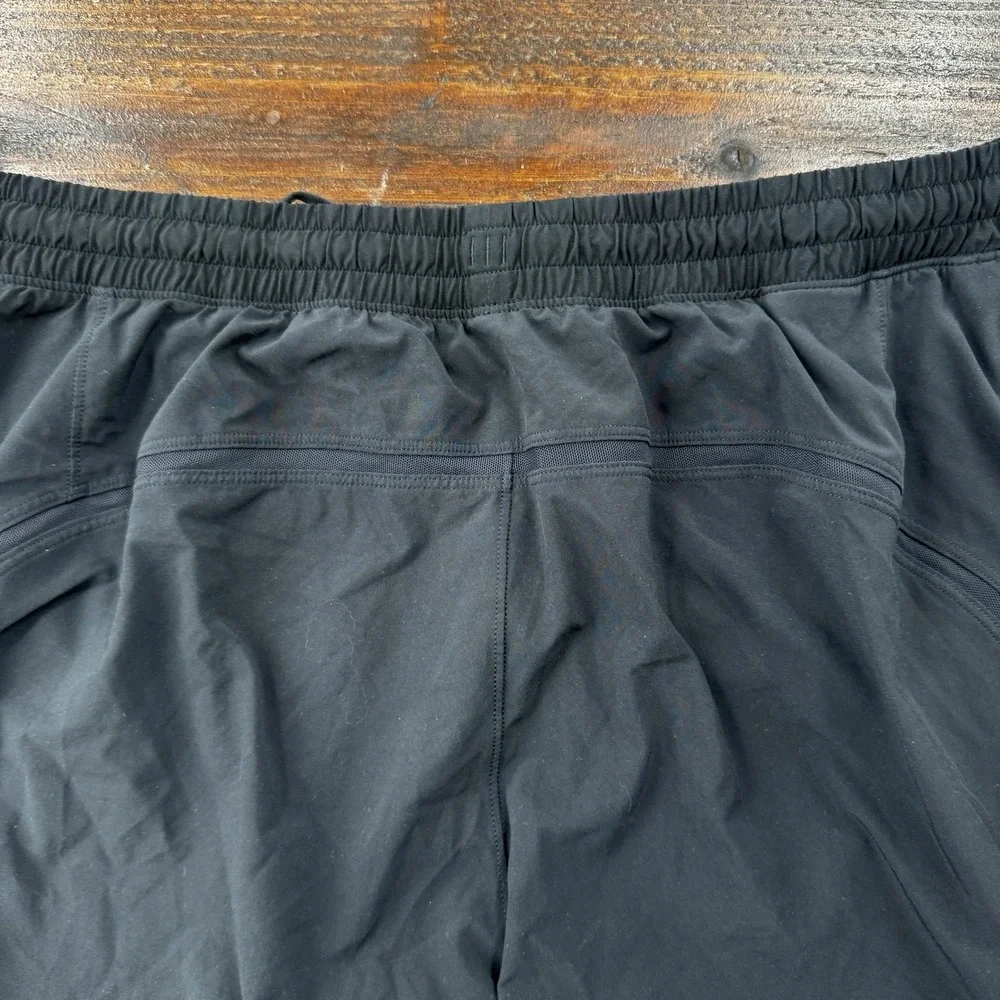 Lululemon Surge Mens Large 34